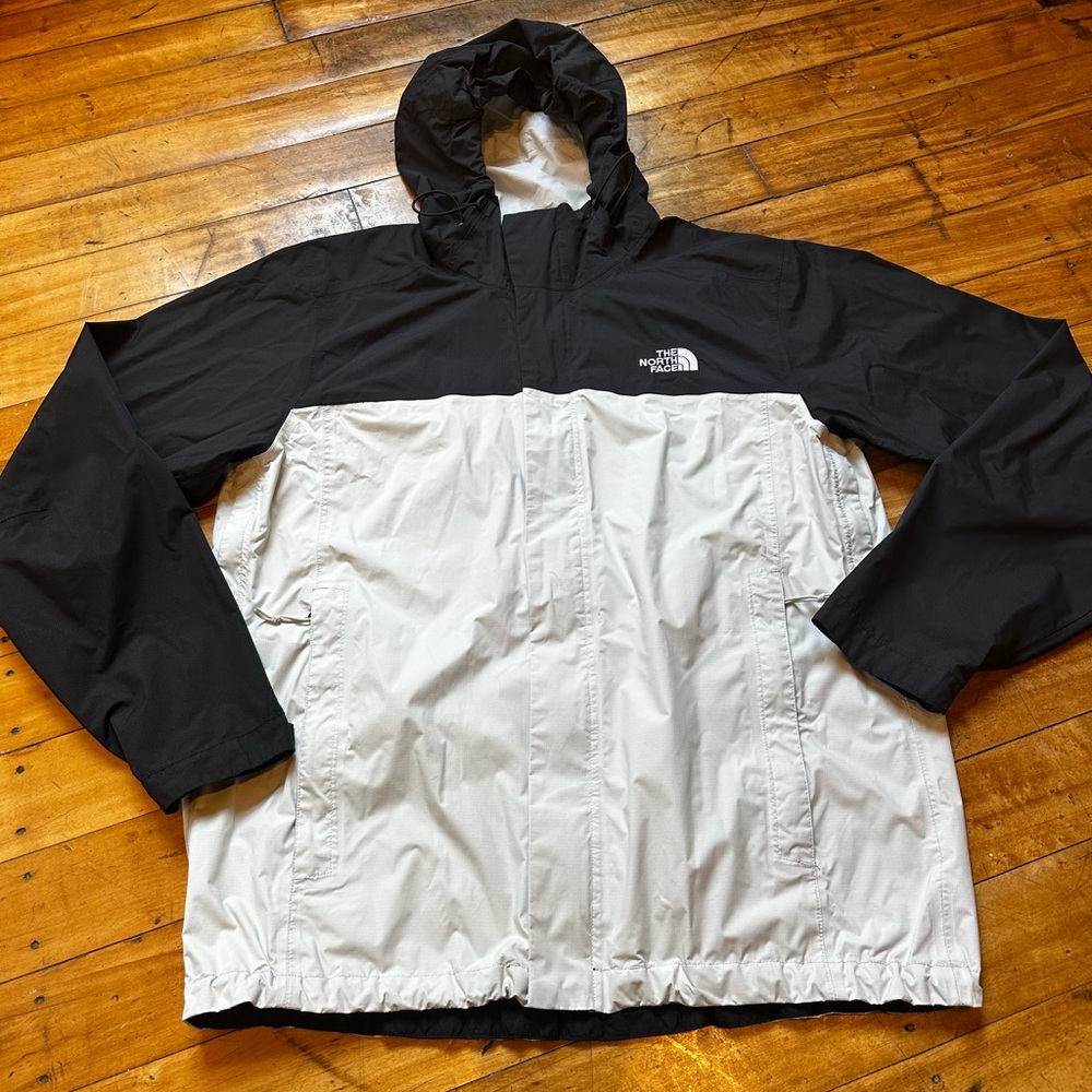 North Face Men’s Dry Vent Jacket - Large
